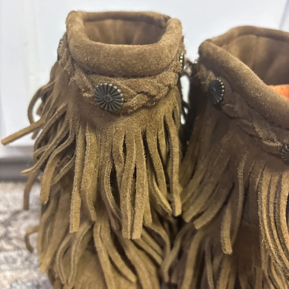 Minnetonka Boots Kids Size 4 Brown Suede‎ 3-Layer Fringe Western Zip Moccasin